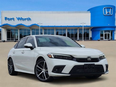 Used 2024 Honda Civic Touring image 1