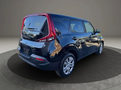 Used 2020 Kia Soul LX FWD image 8