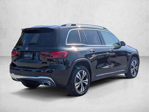 New 2026 Mercedes-Benz GLB 250 image 2