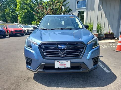 Used 2023 Subaru Forester AWD/4WD image 9