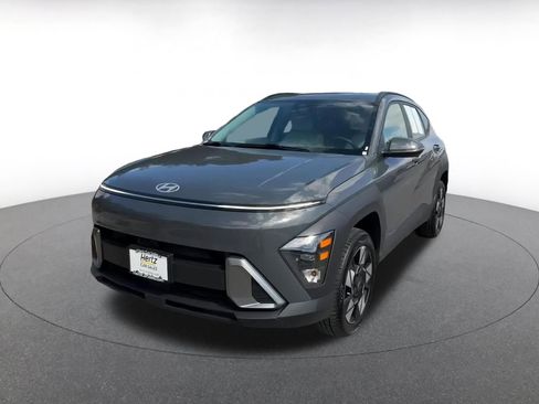 Used 2025 Hyundai Kona SEL image 4