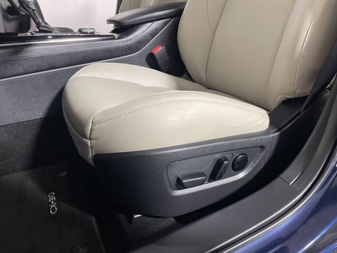 Used 2025 MAZDA CX-30 AWD 2.5 S w/ Preferred Package image 11