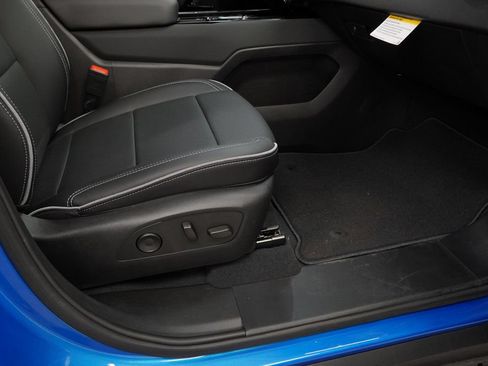 New 2026 Chevrolet Silverado EV LT AWD/4WD image 30