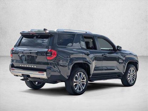 Used 2025 Toyota 4Runner Limited AWD/4WD image 2