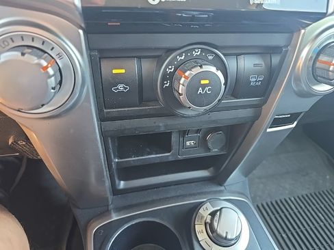 Used 2022 Toyota 4Runner TRD Sport AWD/4WD image 17