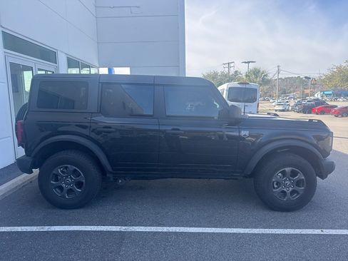 Used 2024 Ford Bronco Big Bend image 3