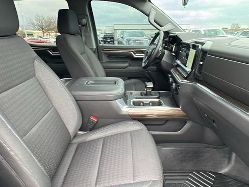 Certified 2022 Chevrolet Silverado 1500 LT Trail Boss image 15