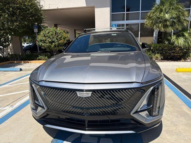 Certified 2025 Cadillac Lyriq Luxury AWD/4WD image 10