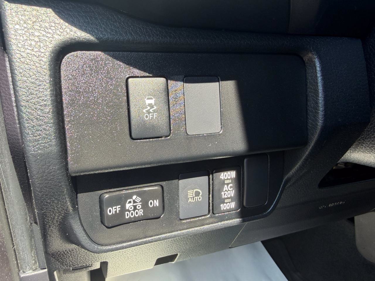 Used 2021 Toyota Tacoma TRD Off-Road AWD/4WD image 25