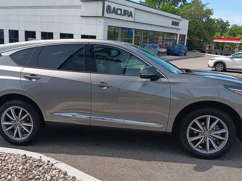 Used 2023 Acura RDX AWD w/ Technology Package image 6