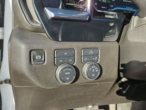 Used 2024 Chevrolet Silverado 2500 LT w/ Convenience Package AWD/4WD image 22