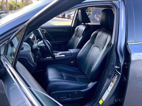 Used 2018 Lexus RX 350L Luxury w/ Accessory Package FWD image 7