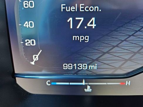 Used 2022 GMC Sierra 1500 SLT image 16