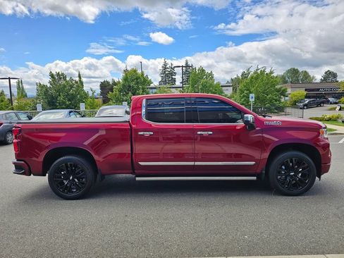 Used 2023 Chevrolet Silverado 1500 High Country w/ High Country Premium Package AWD/4WD image 6