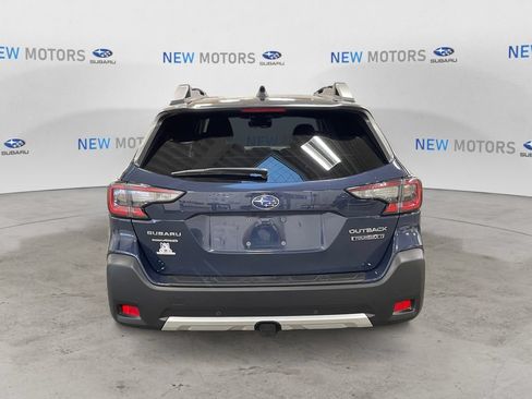 Used 2025 Subaru Outback Touring XT AWD/4WD image 4