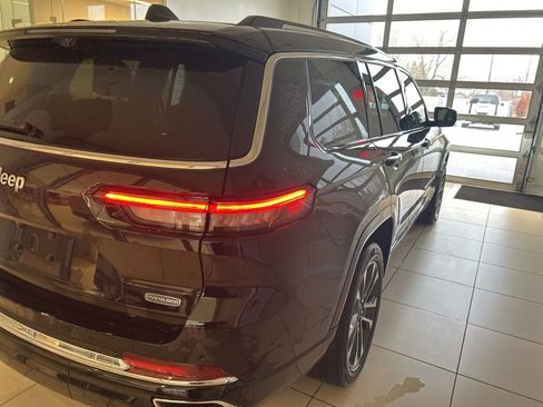 Used 2023 Jeep Grand Cherokee L Overland w/ Advanced Protech Group III image 15