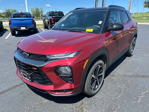 Used 2022 Chevrolet TrailBlazer RS w/ Sun and Liftgate Package AWD/4WD image 9