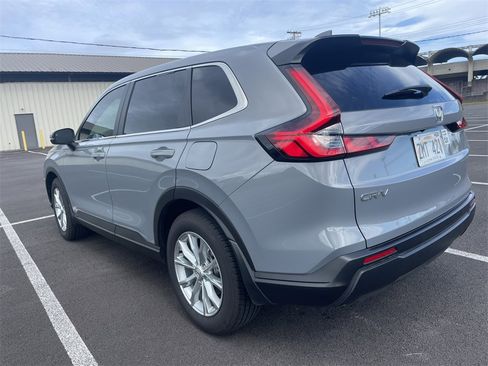 Used 2025 Honda CR-V EX image 4