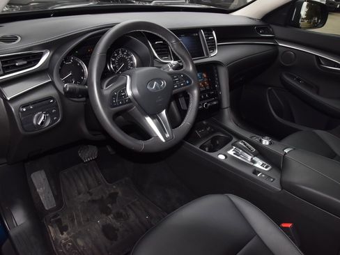 Used 2024 INFINITI QX50 Pure image 32