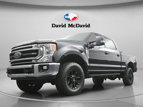 Used 2020 Ford F250 Lariat w/ Tremor Off-Road Package image 31