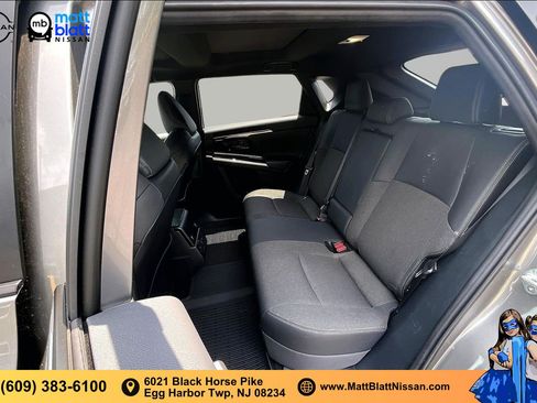 Used 2025 Toyota bZ4X AWD w/ Weather Package image 24