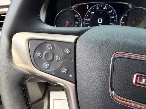 Certified 2023 GMC Acadia Denali w/ Black Diamond Edition AWD/4WD image 28