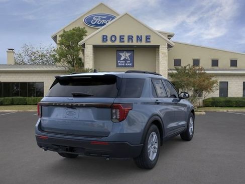 Used 2026 Ford Explorer Active RWD image 8