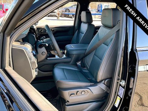 Used 2025 GMC Yukon AT4 w/ Premium Trailering Package image 20