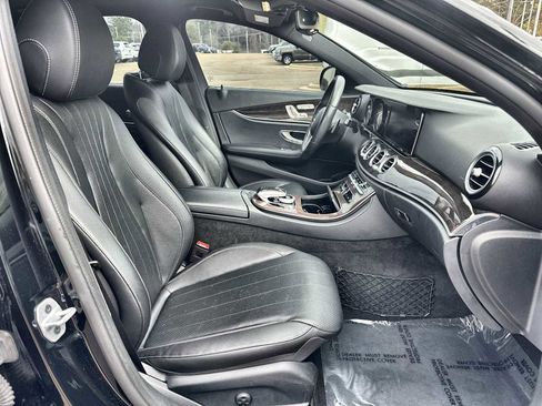 Certified 2019 Mercedes-Benz E 300 image 9