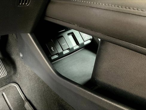 Used 2018 Honda HR-V LX image 15