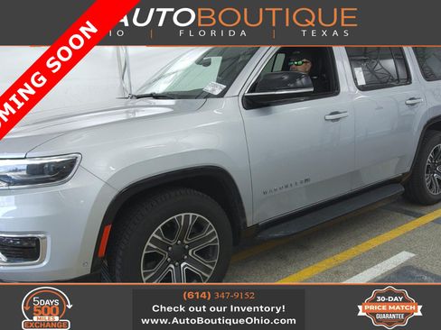 Used 2024 Jeep Wagoneer Series II w/ Flexible Seating Group RWD image 1