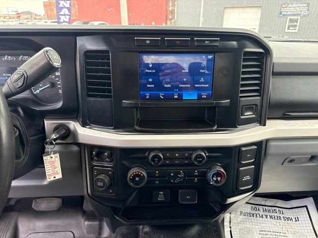 Used 2023 Ford F350 XLT AWD/4WD image 28