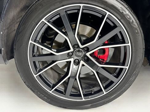Used 2021 Audi Q8 Prestige w/ Prestige Package AWD/4WD image 33
