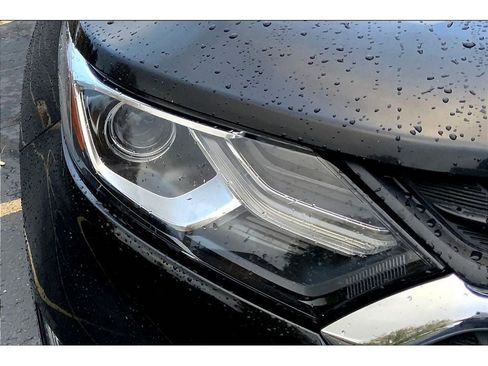 Used 2021 Chevrolet Equinox LT image 28