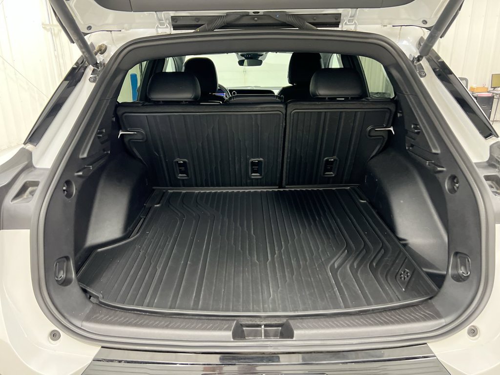 Used 2024 Chevrolet Equinox EV LT FWD image 24