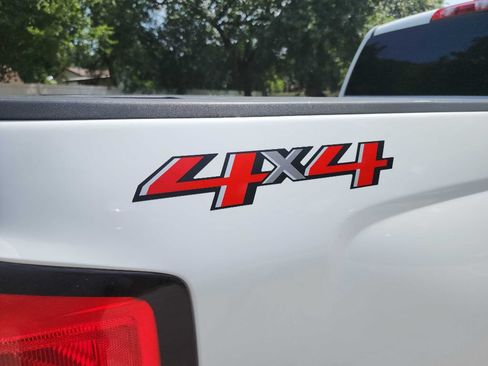 Used 2019 Chevrolet Silverado 2500 W/T AWD/4WD image 11