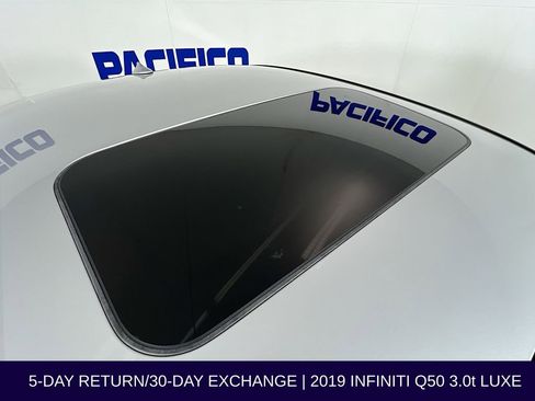 Used 2019 INFINITI Q50 Luxe w/ Essential Package (3.0T Luxe) AWD/4WD image 17