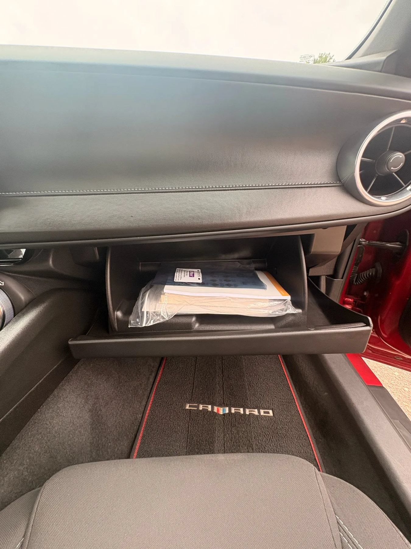 Used 2018 Chevrolet Camaro SS RWD image 33