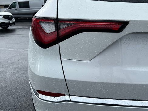 Certified 2023 Acura MDX FWD w/ Technology Package image 10