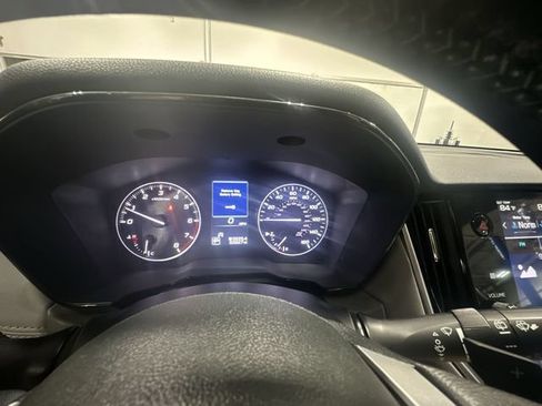 Used 2023 Subaru Outback Premium AWD/4WD image 14