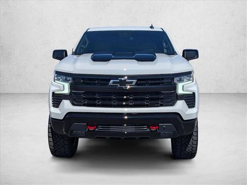 Used 2026 Chevrolet Silverado 1500 LT Trail Boss w/ Convenience Package II image 2