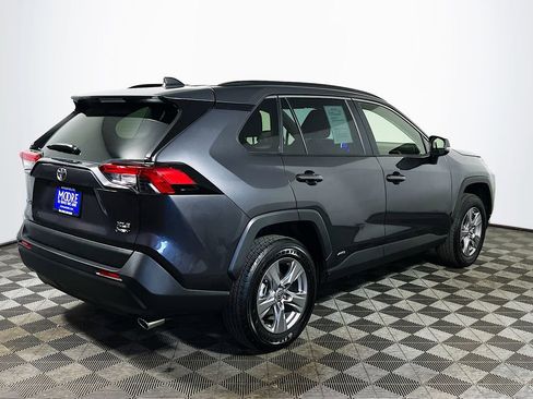 Certified 2025 Toyota RAV4 XLE AWD/4WD image 8