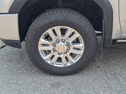 Used 2023 GMC Sierra 2500 Denali w/ Denali Ultimate Package AWD/4WD image 7