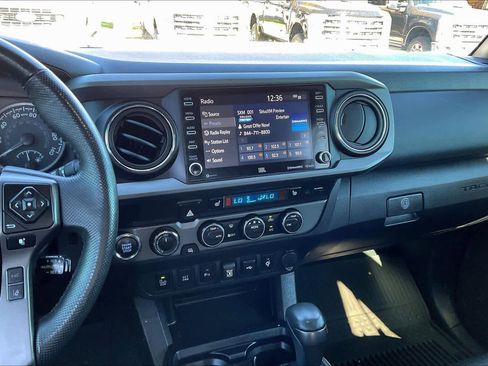 Used 2023 Toyota Tacoma TRD Off-Road image 6