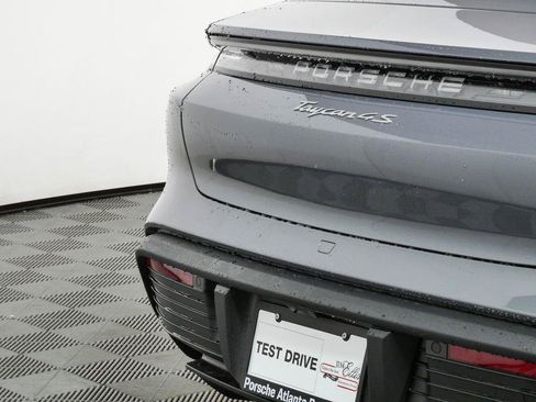New 2026 Porsche Taycan 4S AWD/4WD image 32