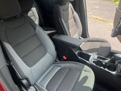 Used 2023 Chevrolet TrailBlazer LT FWD image 18