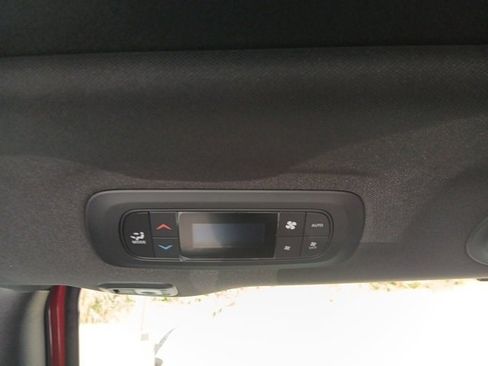 New 2026 Chrysler Pacifica Select image 14