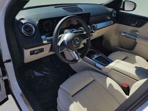 Certified 2025 Mercedes-Benz GLB 250 image 24