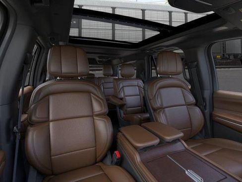 New 2026 Lincoln Navigator L Reserve AWD/4WD image 10