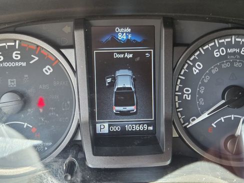 Used 2021 Toyota Tacoma TRD Off-Road w/ Technology Package AWD/4WD image 20